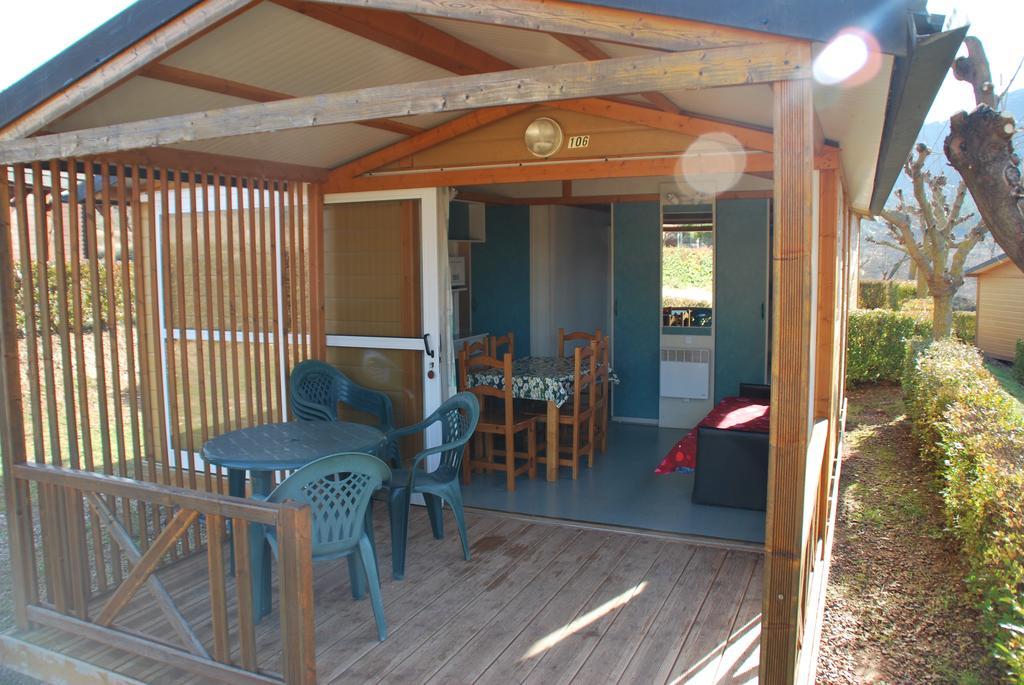 Montsant Park Camping & Bungalow Ulldemolins Номер фото